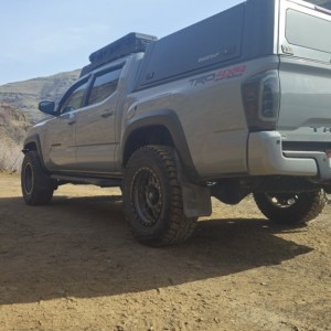 Rekgen adjustable Mudflaps with lift
