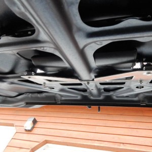 Hood scoop lightbar bracket by C4Fab