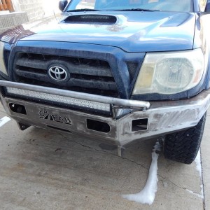 30" lightbar mounted on C4Fab front bumper