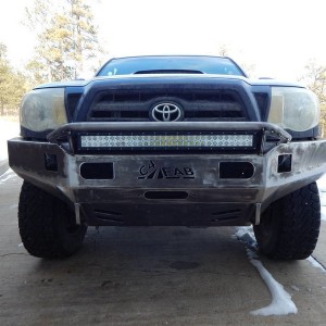 30" lightbar mounted on C4Fab front bumper