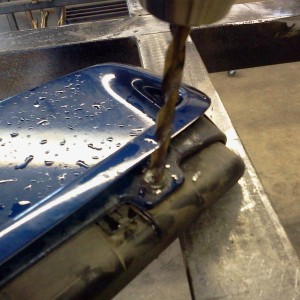 05-11 Tacoma hood scoop dis-assembly
