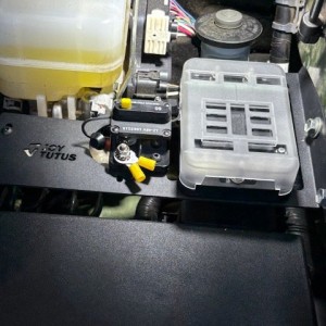 clutch reservoir bracket