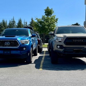 2" Lift, 33" Wildpeaks. Move the pic up and down and see the difference.