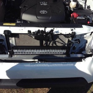 Light bar mount