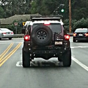 Spotted: Menlo Park,CA today around 930am. Sick FJ.