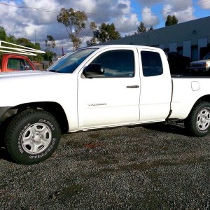Base Access 2.7L with 235/75/15 steelies
