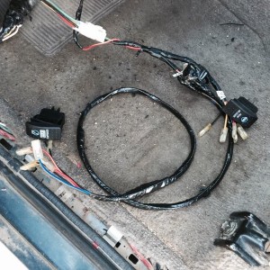 liveAuR75A