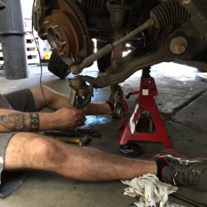 Operation lower ball joints