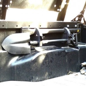 Pelfreybilt shovel and axe mount