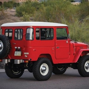 RM-Auctions-1978-Toyota-Land-Cruiser-FJ40-640x480_1_