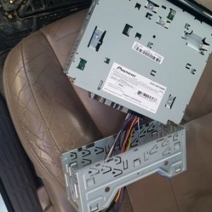 4runner build  - installing aftermarket radio/switch panel