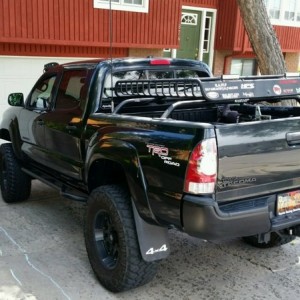 Took off the RTT and put on the bed rack basket.