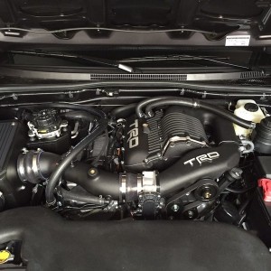 Volant TRD cover - engine view