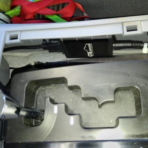 GTACarAudio_IpodHookup_2