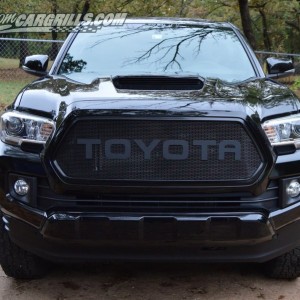 Mesh-Grill-Toyota-Tacoma-2016-Installed-Perf-SS-Orig