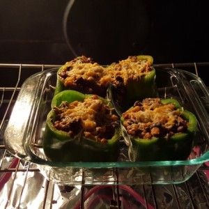 Wife's makin stuffed peppers :drool: