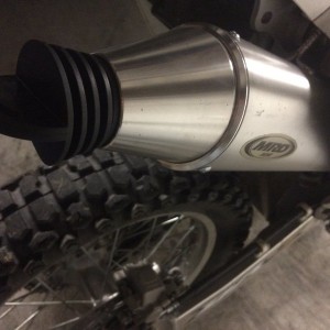 Winter storage exhaust but plug