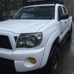 My replacement Rigid Industries light bar installed.