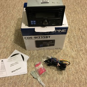 Alpine-headunit-02