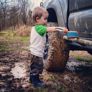 Cleaning off the dirt with mud