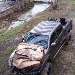 Black arrows plasti dip roof