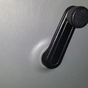 Blk_window_crnk