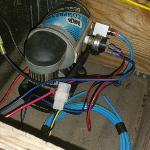 livex2M6Kv.jpg