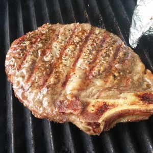 Nom nom