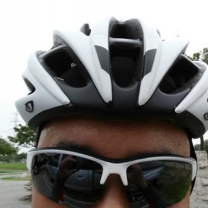 Wind Tunnel Giro helmet & matching glasses