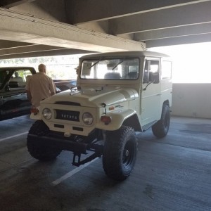 1970 FJ-40 Barrett-Jackson