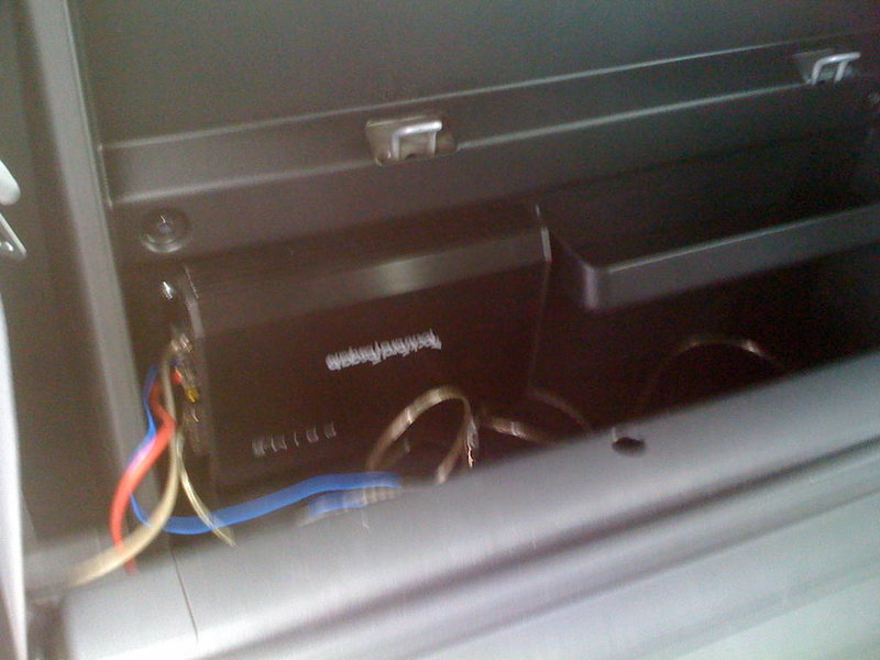 Novice Subwoofer Amplifer Installation Guide (1120.jpg) | Tacoma World